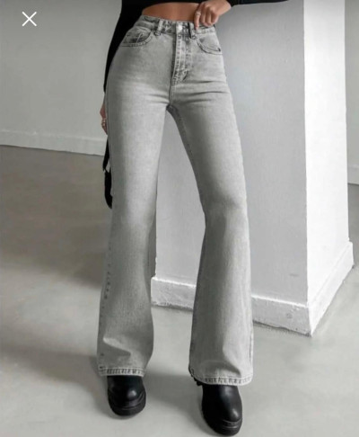 Açık Gri İspanyol Paça Jeans