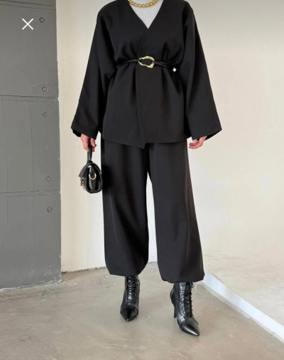 Deri Kemerli Ceketli Takım